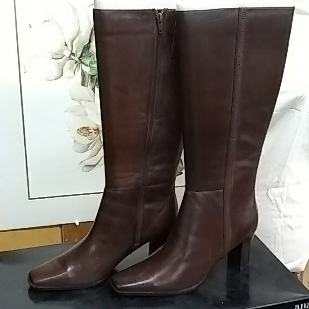 NWT Ana brown boots calf high